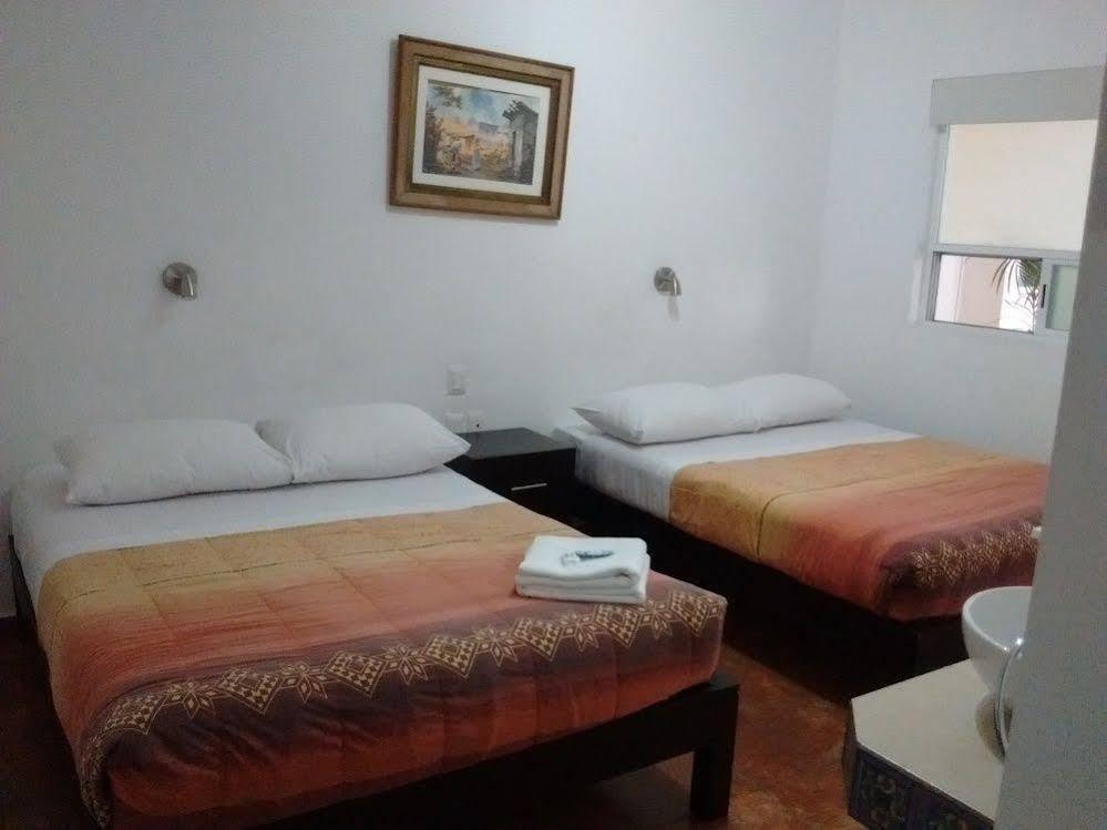 Itza Hotal & Cafe Hotel Queretaro Exterior photo